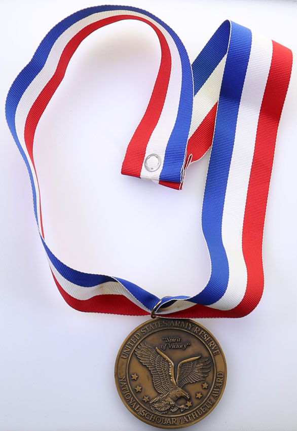 USA. Medal z nazwiskiem James Spokaeski